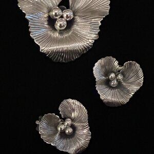 Sterling Silver Pansy Brooch, marked BEAU, Mid-Century Set with earrings